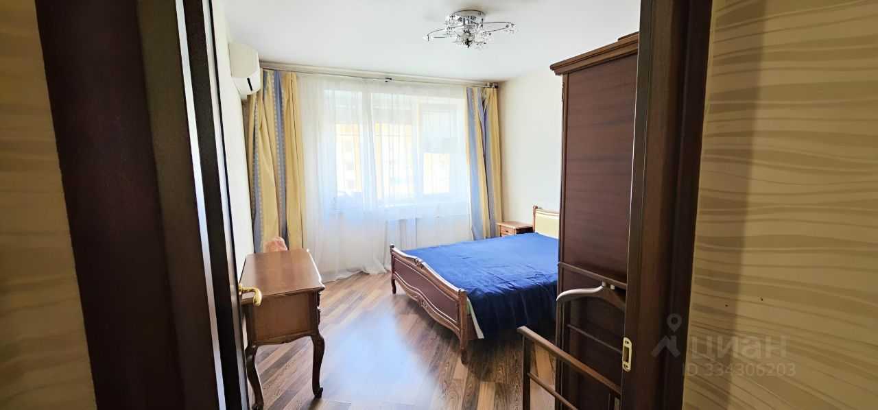 2-комнатная квартира, 70 м² — фотография 3