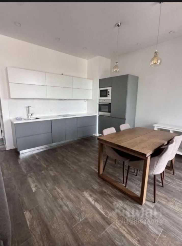 2-комнатная квартира, 63 м² — фотография 3