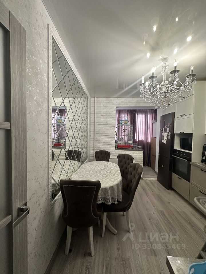 2-комнатная квартира, 56 м² — фотография 3