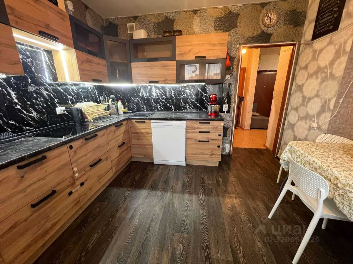 4-комнатная квартира, 98,7 м² — фотография 2