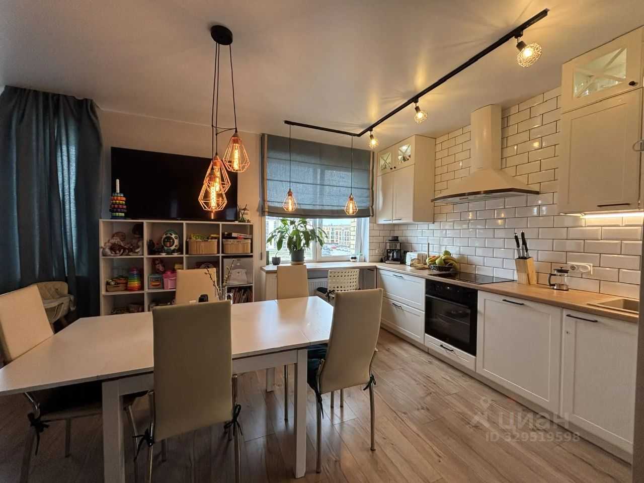 4-комнатная квартира, 100 м²