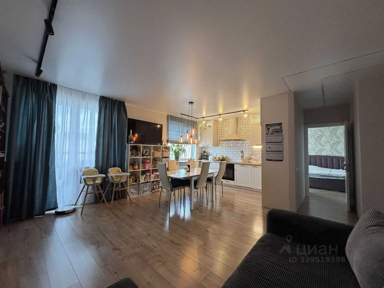 4-комнатная квартира, 100 м² — фотография 2