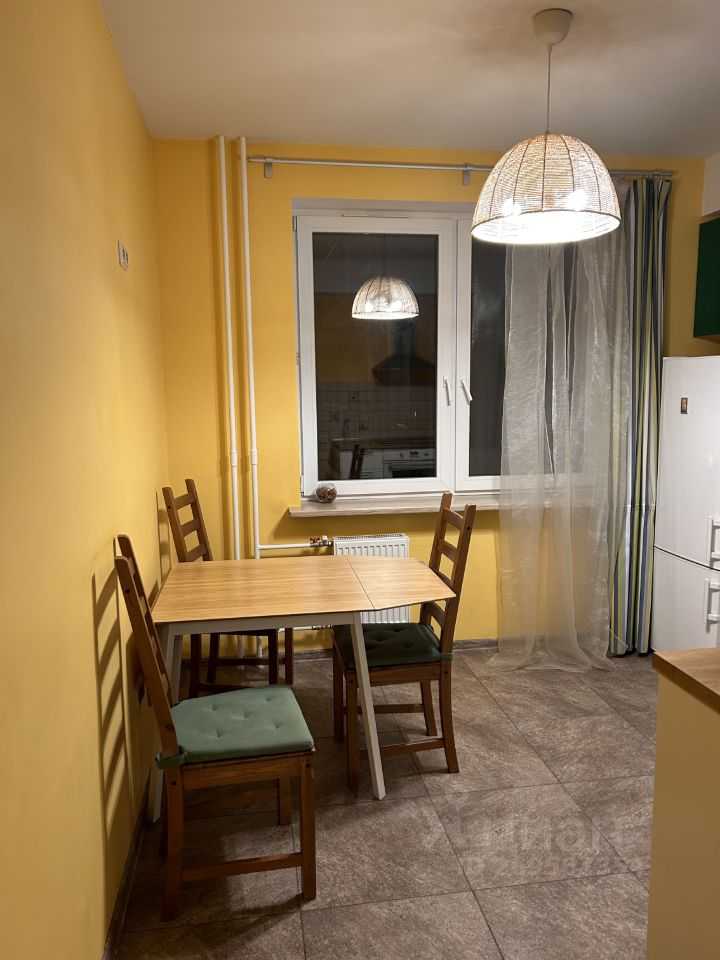 2-комнатная квартира, 57,6 м² — фотография 2