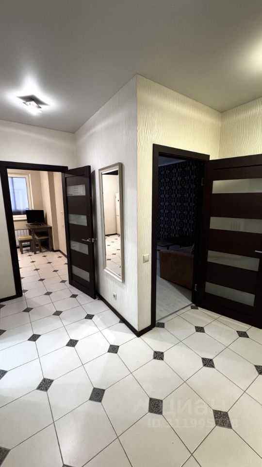 2-комнатная квартира, 66 м² — фотография 3