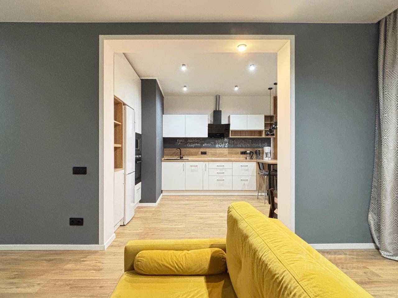 2-комнатная квартира, 73 м² — фотография 3