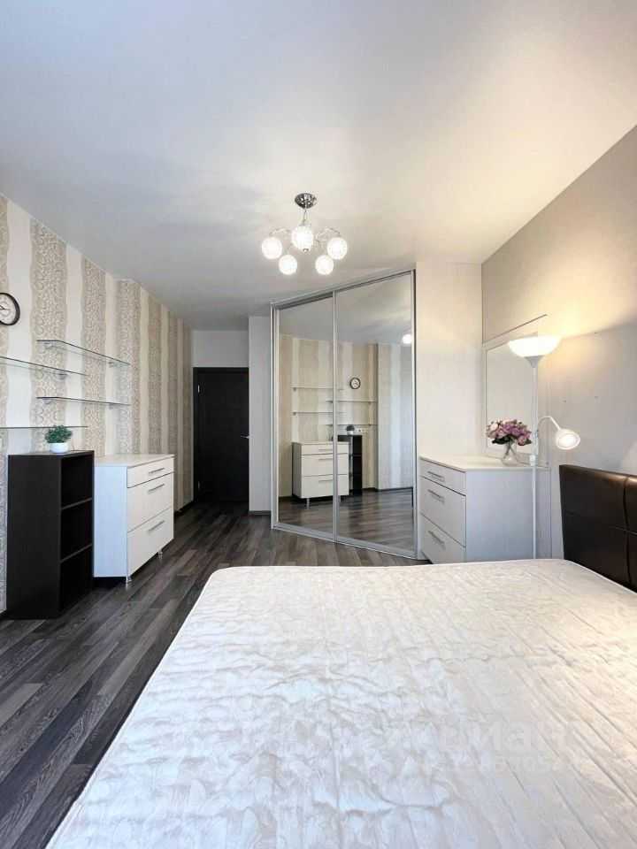 2-комнатная квартира, 65 м² — фотография 2