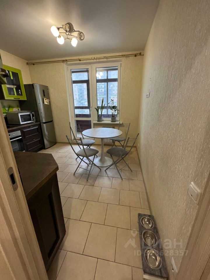 3-комнатная квартира, 80 м² — фотография 2