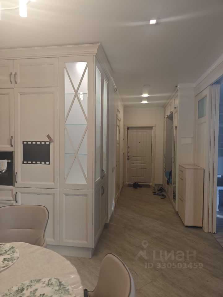 2-комнатная квартира, 60,7 м² — фотография 3