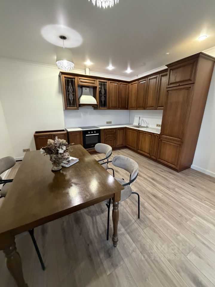 2-комнатная квартира, 64 м² — фотография 2
