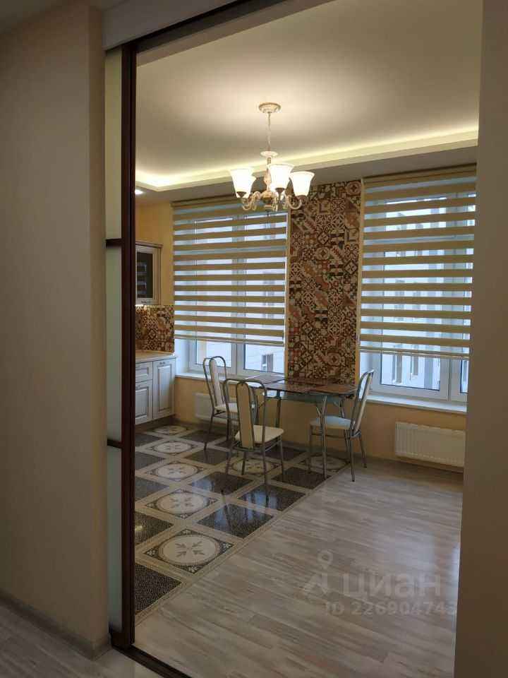 2-комнатная квартира, 70 м² — фотография 2