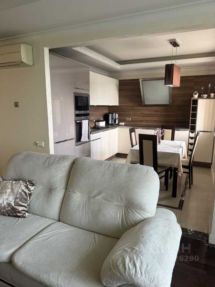 2-комнатная квартира, 72 м² — фотография 3