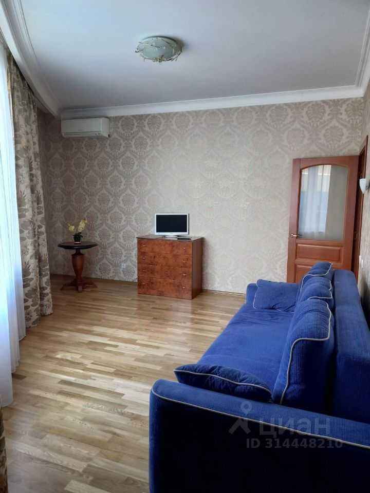 2-комнатная квартира, 80 м² — фотография 2