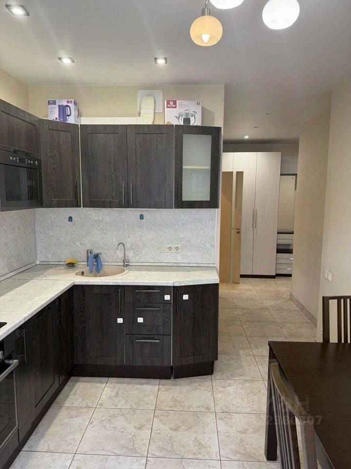 2-комнатная квартира, 72 м² — фотография 2