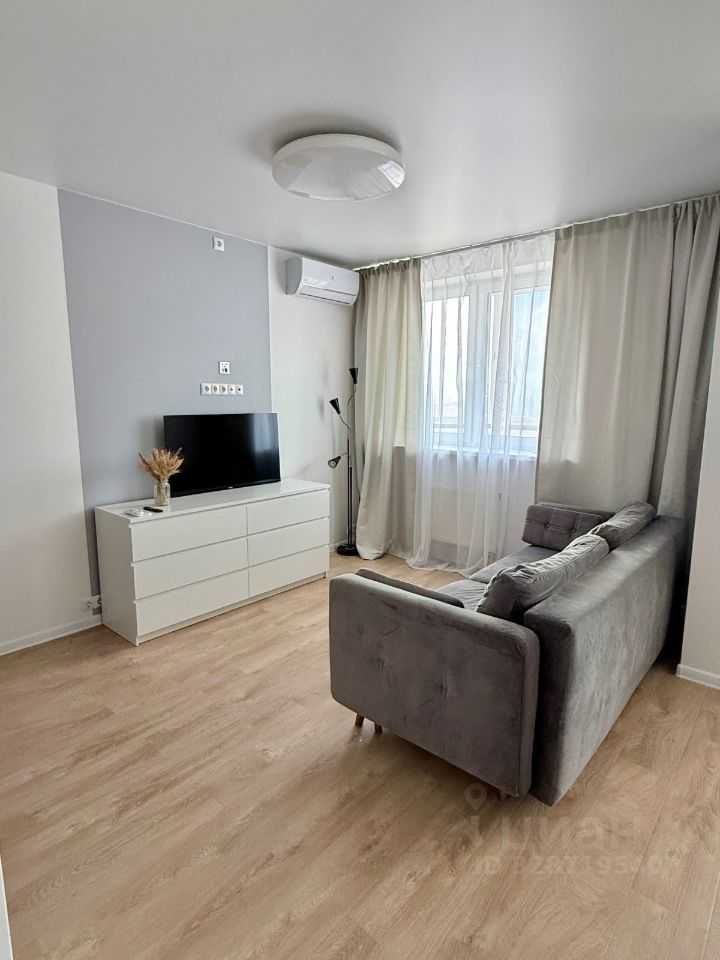 1-комнатная квартира, 42 м² — фотография 2