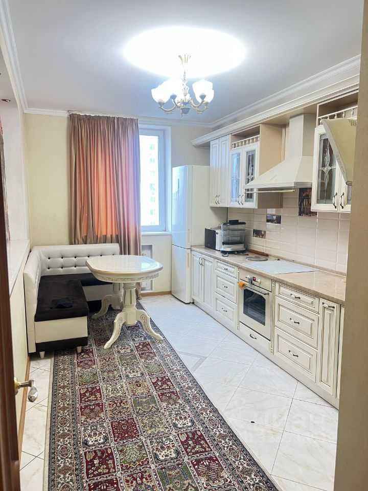 2-комнатная квартира, 65 м² — фотография 2