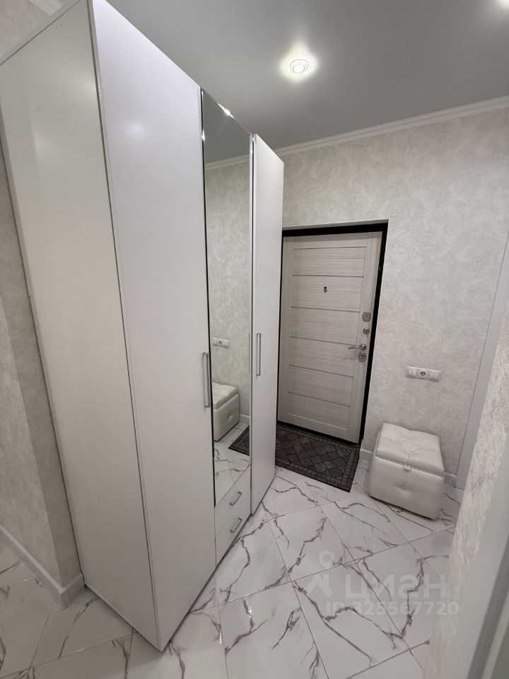 2-комнатная квартира, 65 м² — фотография 3