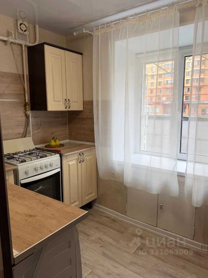 4-комнатная квартира, 65,5 м² — фотография 2