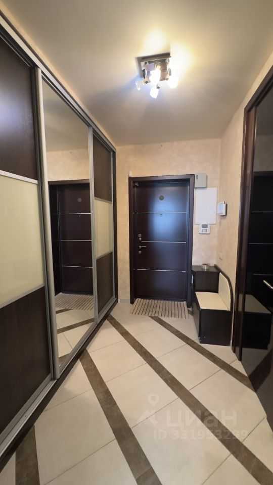1-комнатная квартира, 55 м² — фотография 3