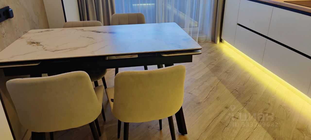 2-комнатная квартира, 71 м² — фотография 3