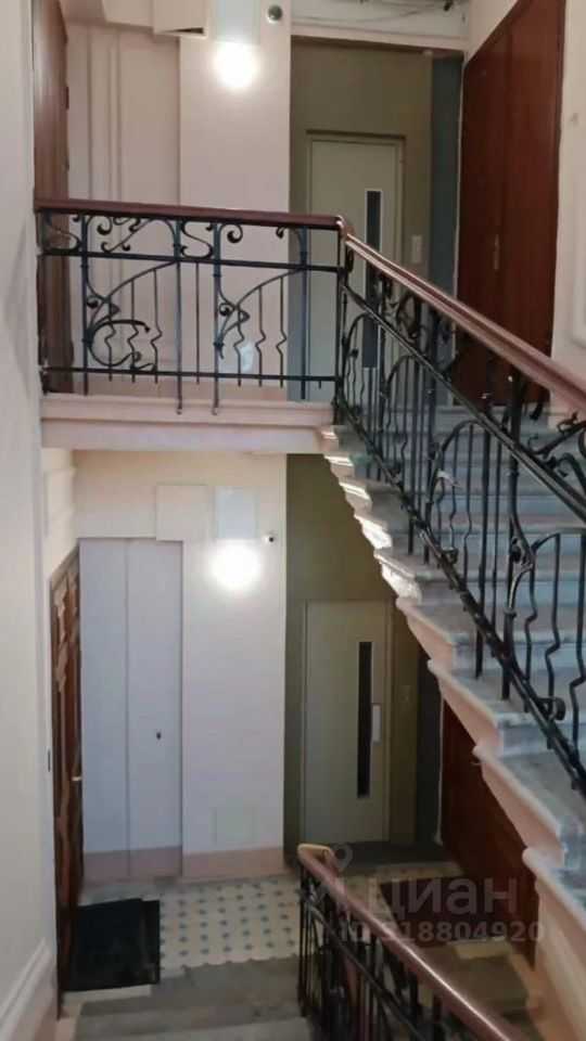 4-комнатная квартира, 130 м² — фотография 2