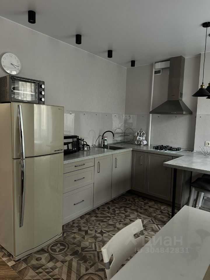2-комнатная квартира, 74 м² — фотография 2
