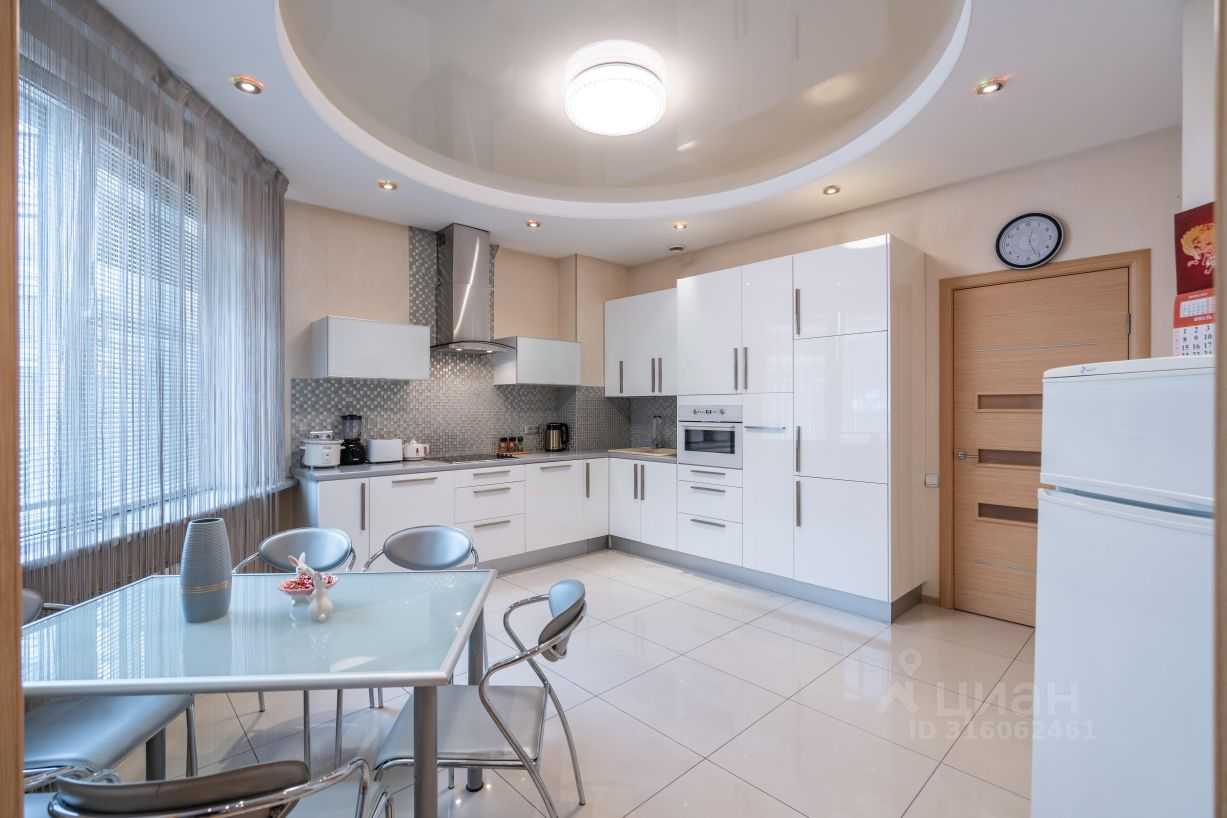 3-комнатная квартира, 150 м²