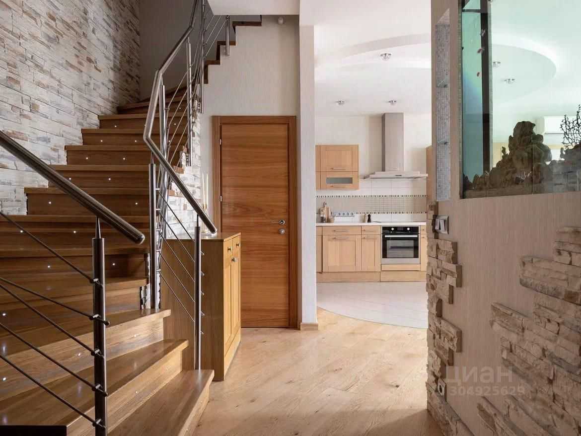 4-комнатная квартира, 134,8 м² — фотография 2