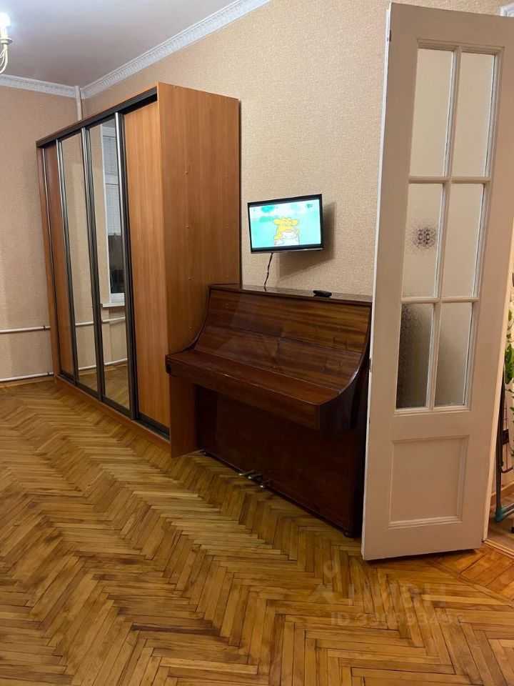 2-комнатная квартира, 55 м² — фотография 2