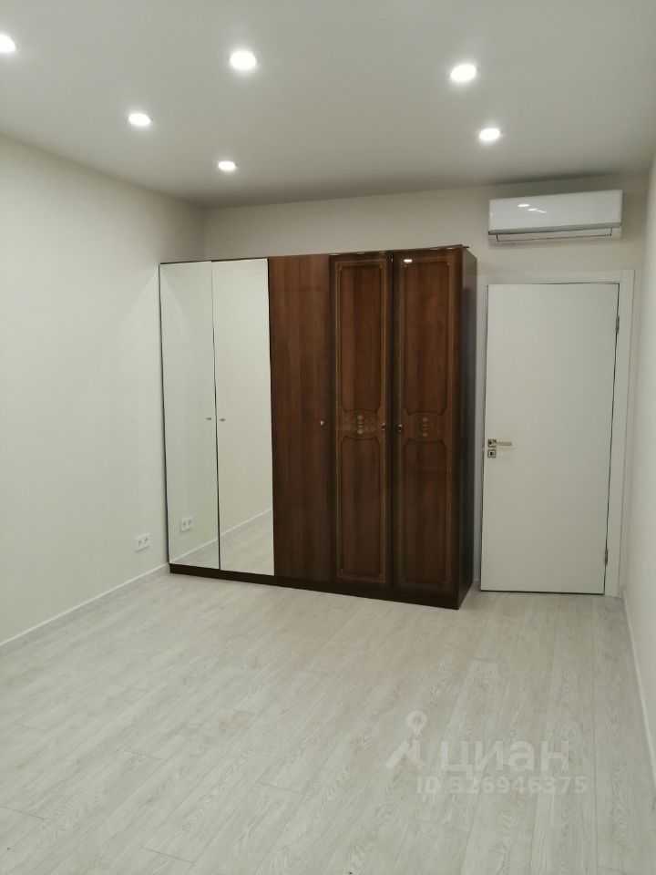 2-комнатная квартира, 70,5 м² — фотография 3