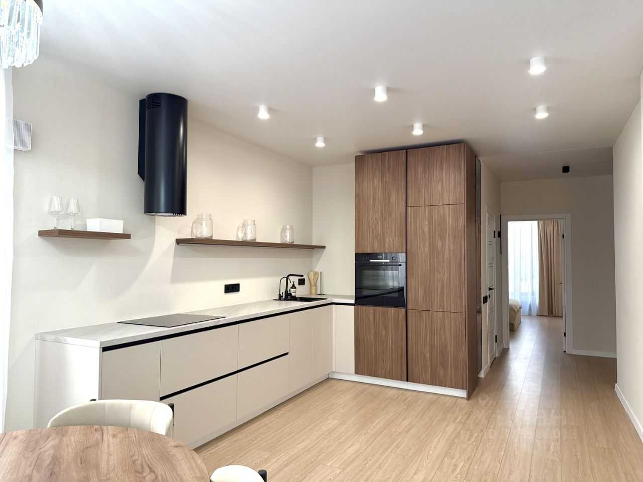 2-комнатная квартира, 74 м² — фотография 2