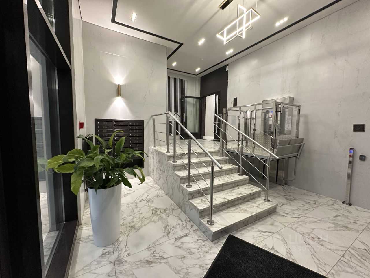 2-комнатная квартира, 67 м² — фотография 2