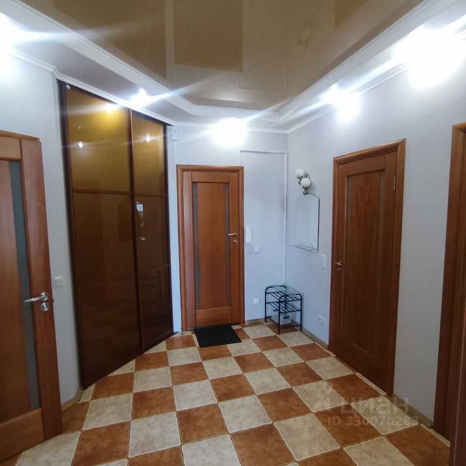 2-комнатная квартира, 70 м² — фотография 2
