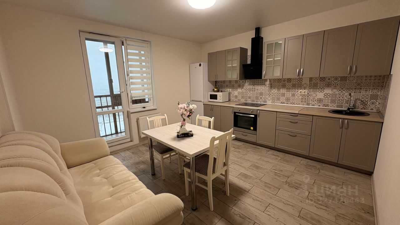 2-комнатная квартира, 65 м² — фотография 2