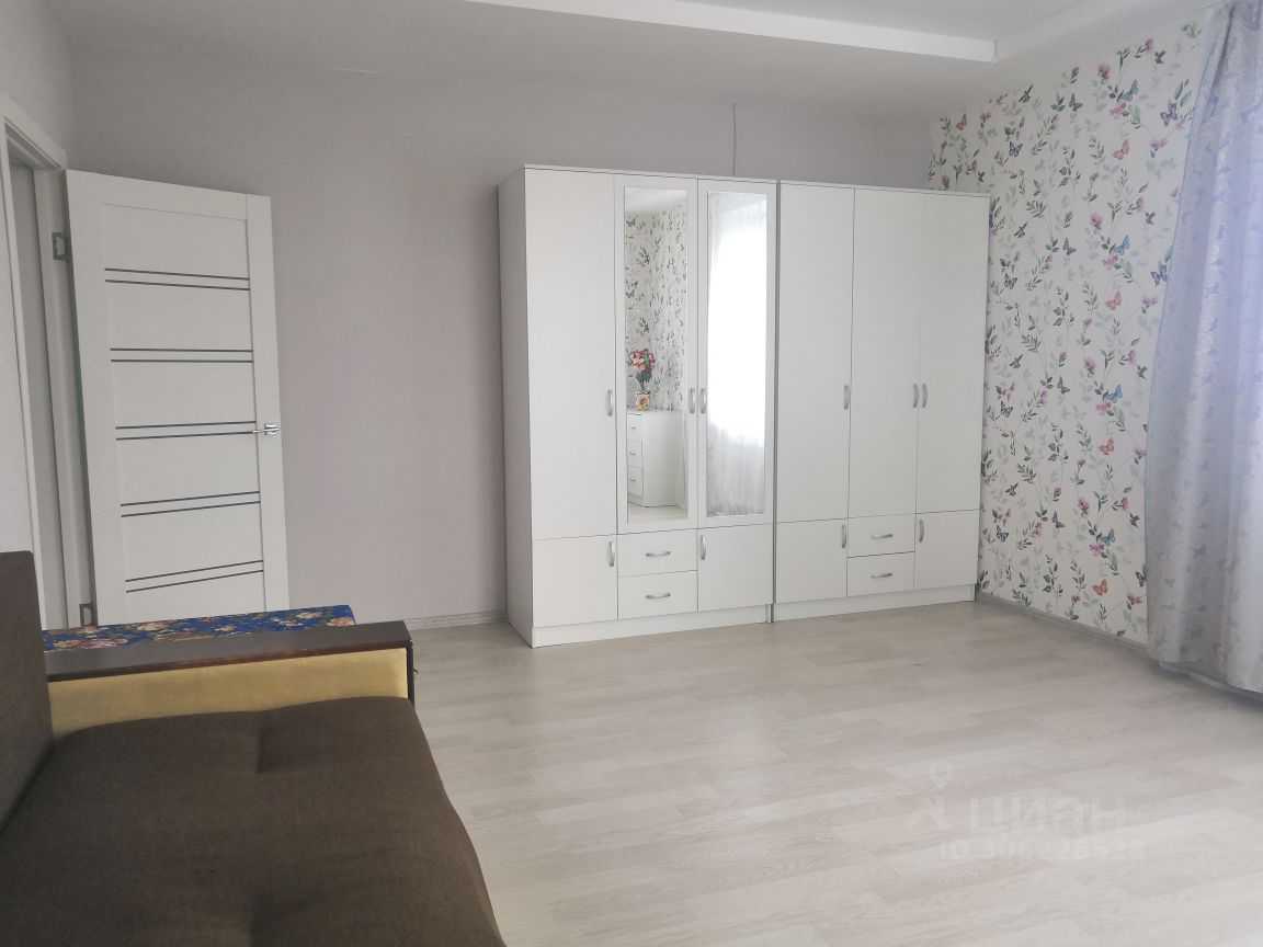 2-комнатная квартира, 70 м² — фотография 2