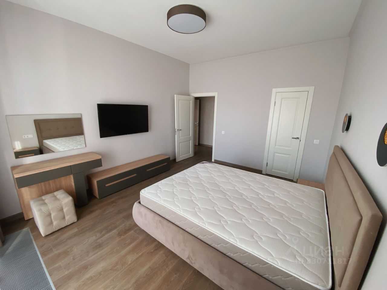 1-комнатная квартира, 50 м² — фотография 2