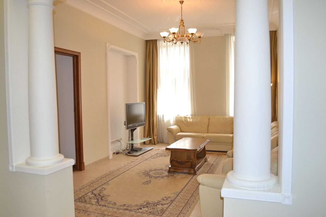 4-комнатная квартира, 130 м² — фотография 3