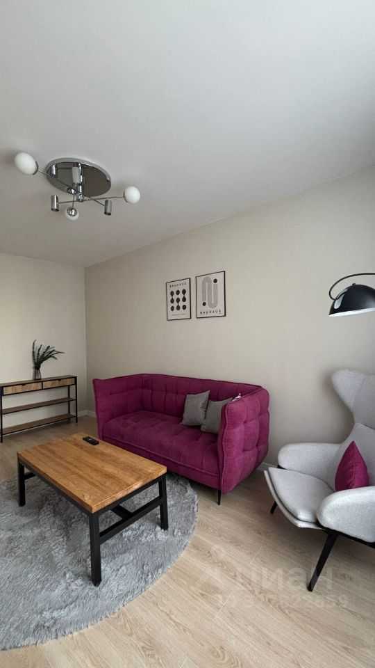 2-комнатная квартира, 63 м² — фотография 2