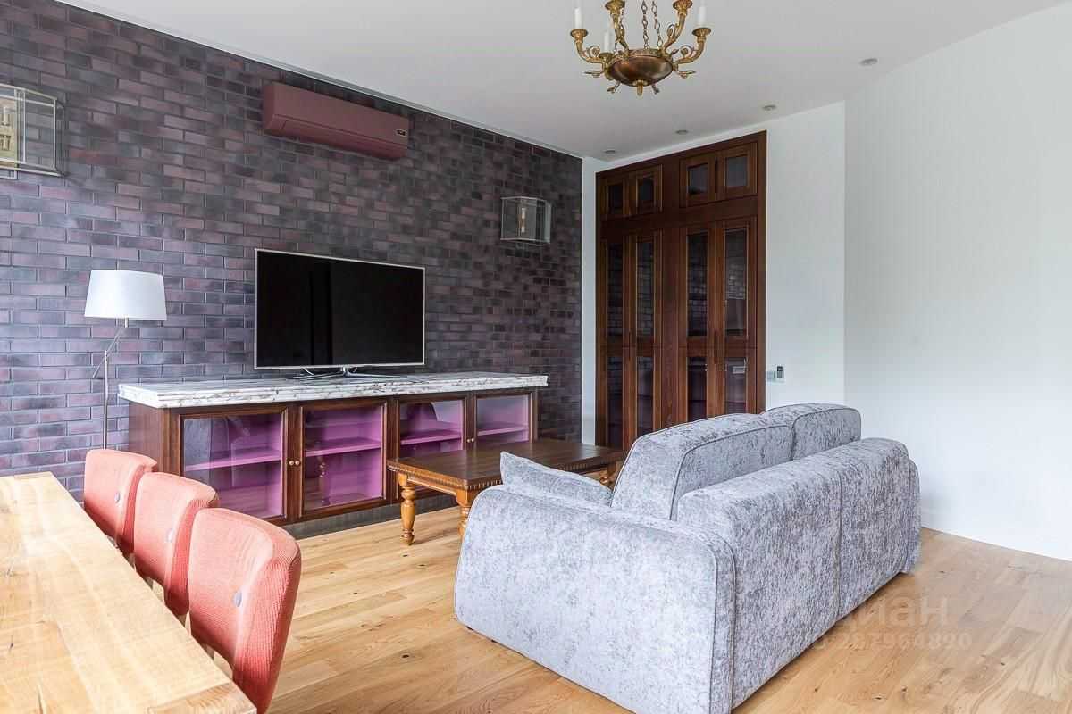 2-комнатная квартира, 80 м² — фотография 3
