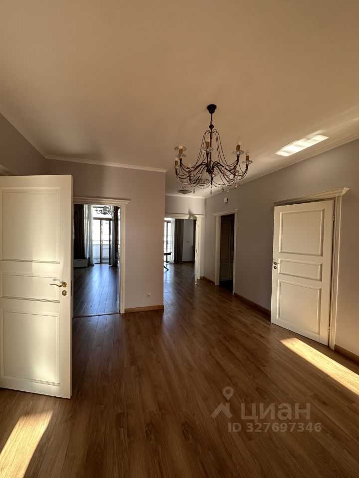 4-комнатная квартира, 208,2 м²