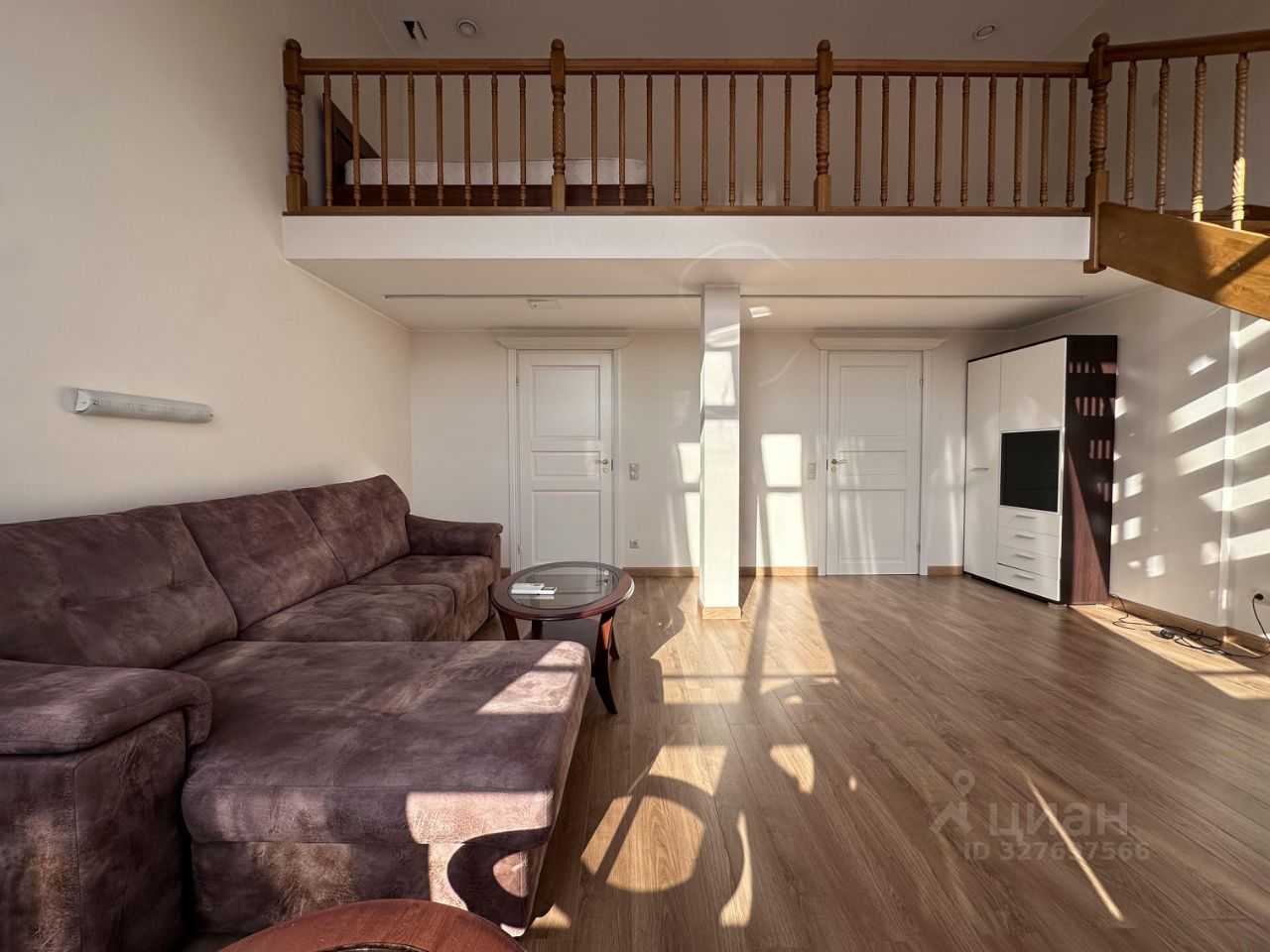 3-комнатная квартира, 211 м² — фотография 2