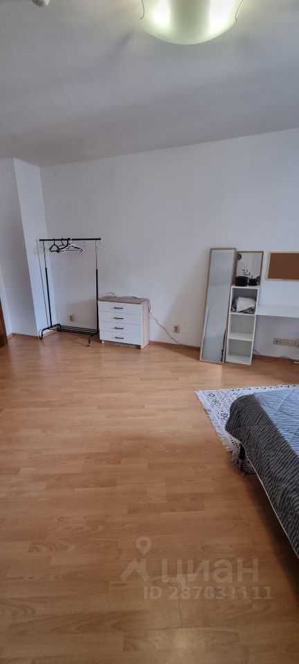 2-комнатная квартира, 82 м² — фотография 2