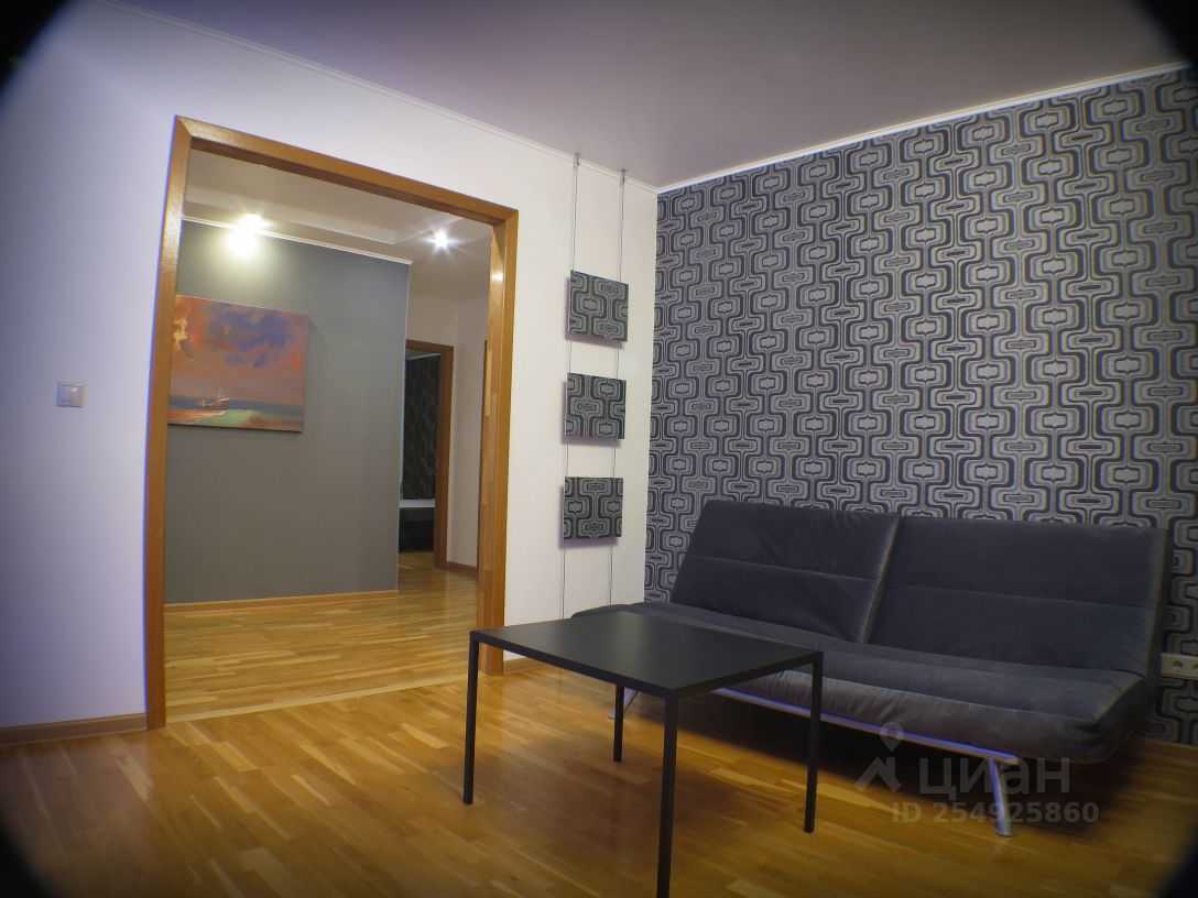 2-комнатная квартира, 67 м² — фотография 2