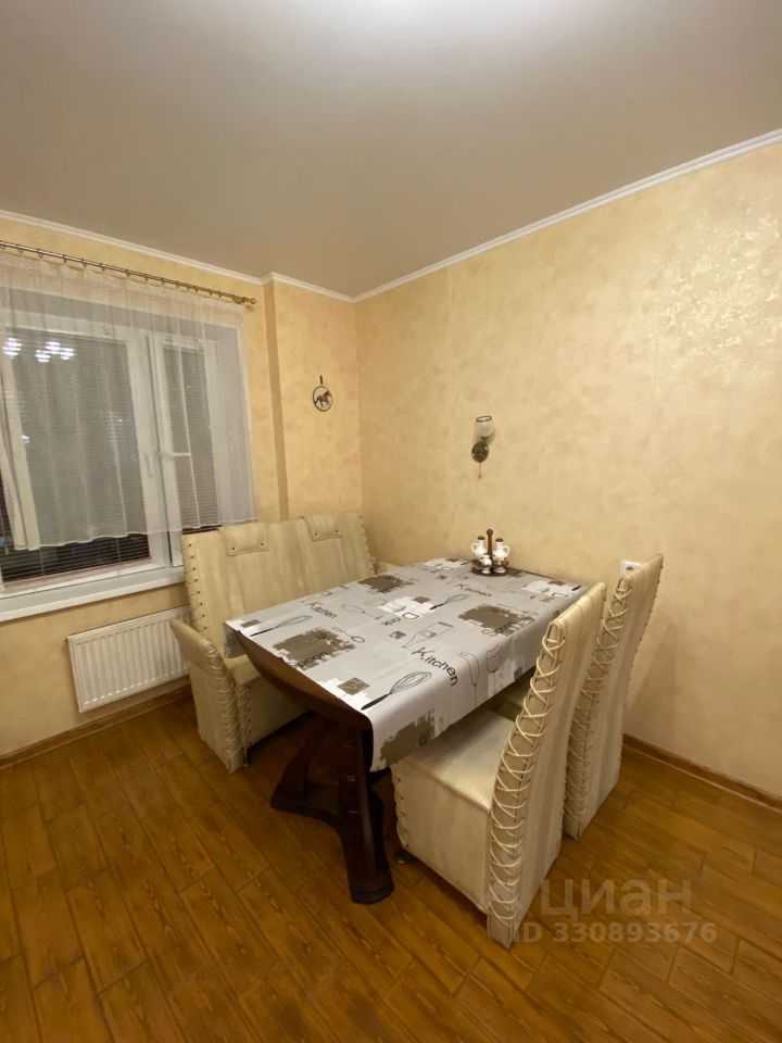 2-комнатная квартира, 60 м² — фотография 3