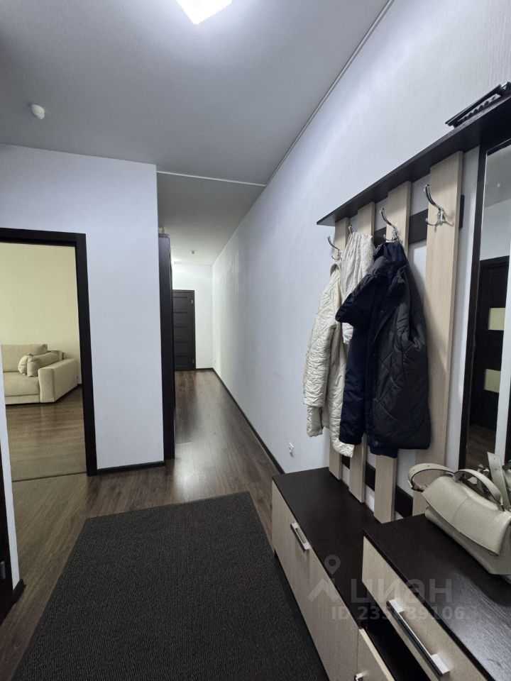 2-комнатная квартира, 56 м² — фотография 2
