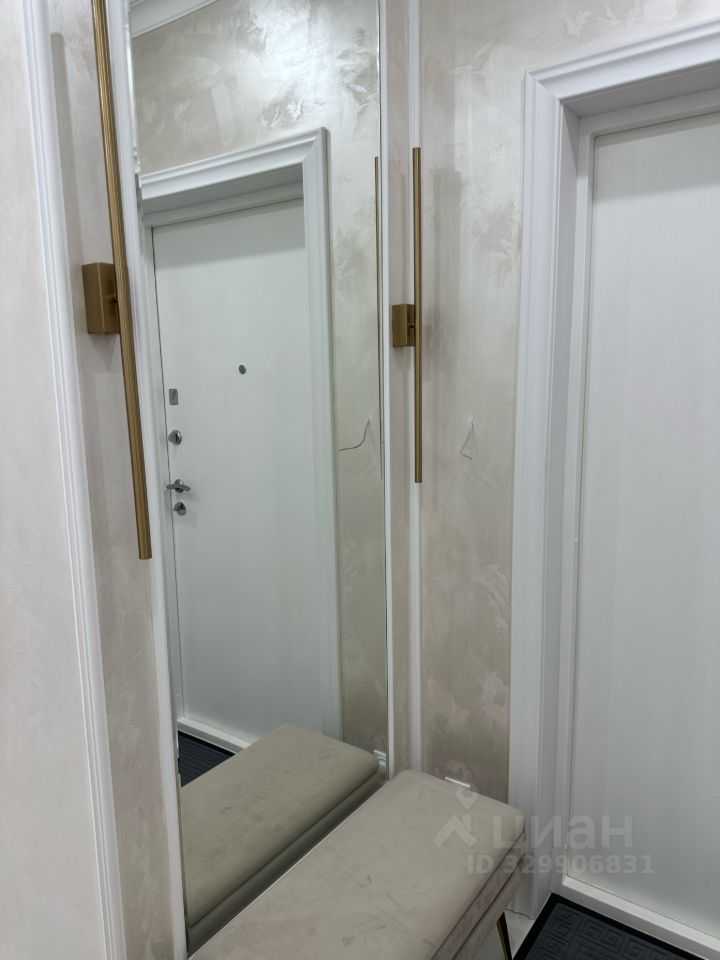2-комнатная квартира, 70 м² — фотография 3