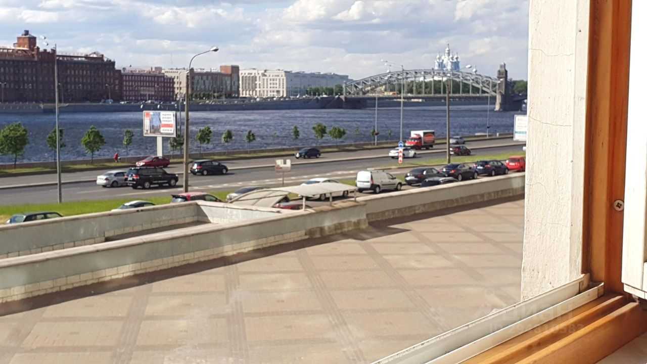 4-комнатная квартира, 156 м² — фотография 2