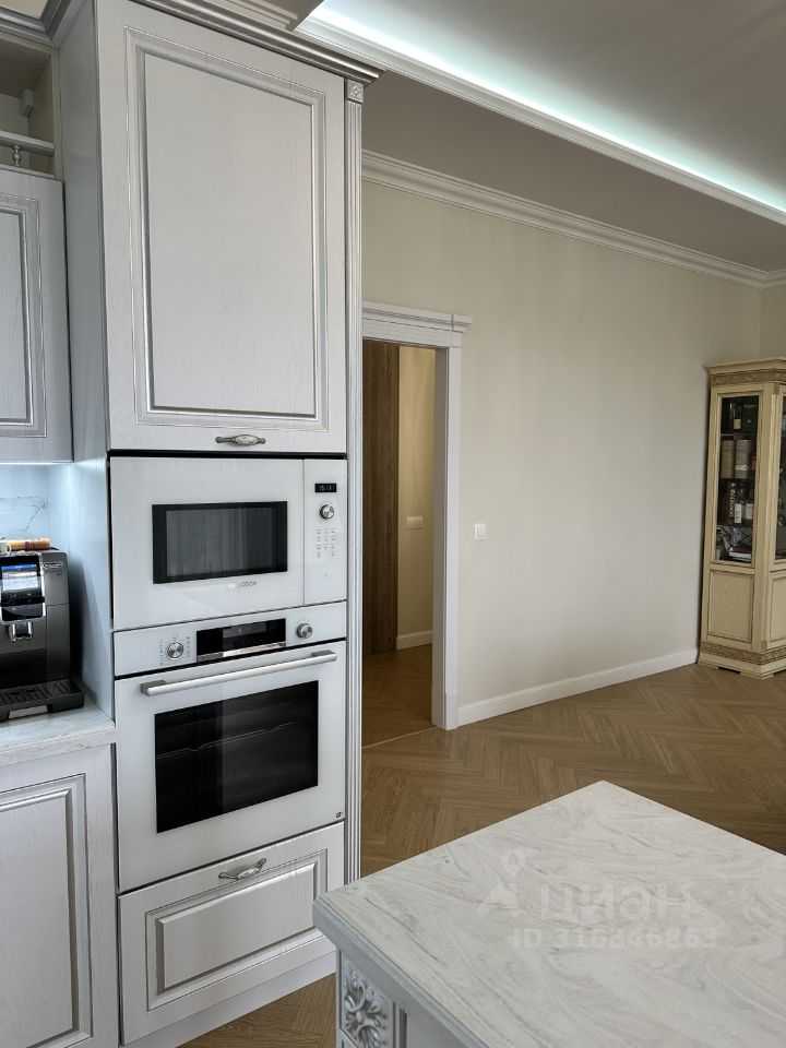 3-комнатная квартира, 130 м² — фотография 3