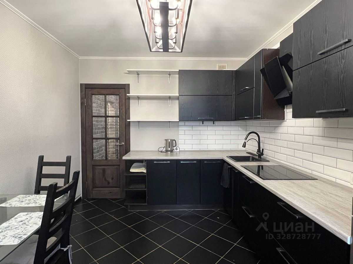 3-комнатная квартира, 76,5 м² — фотография 2