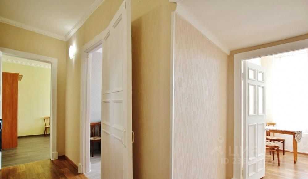 2-комнатная квартира, 55 м² — фотография 2