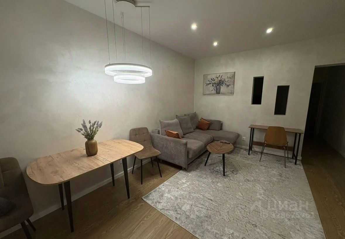 2-комнатная квартира, 56 м² — фотография 3